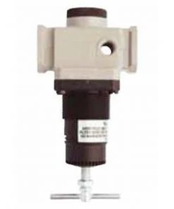 Milton Industries 1026-8 Midsize High Pressure Heavy-Duty 3/4 In. NPT Regulator